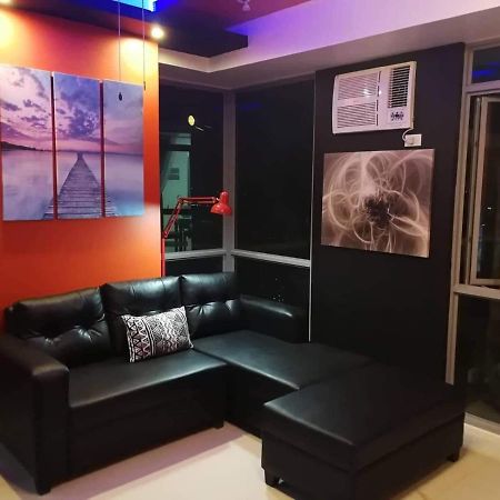 Cubao Manhattan Heights Unit 11Pq Tower B, 1Br Cidade Quezon Exterior foto