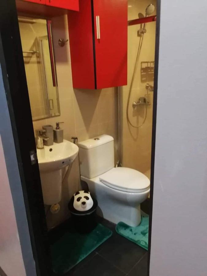 Cubao Manhattan Heights Unit 11Pq Tower B, 1Br Cidade Quezon Exterior foto