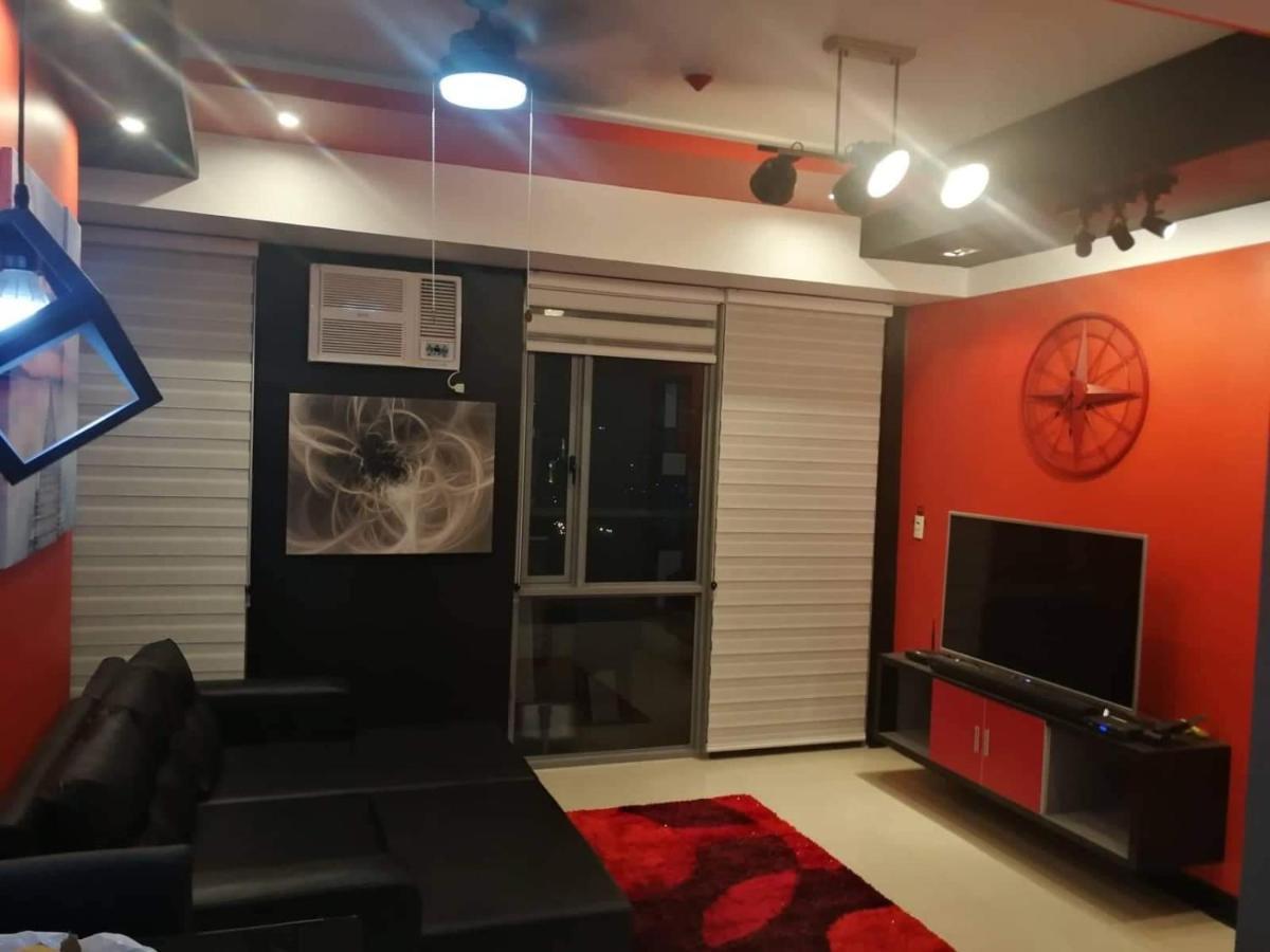 Cubao Manhattan Heights Unit 11Pq Tower B, 1Br Cidade Quezon Exterior foto